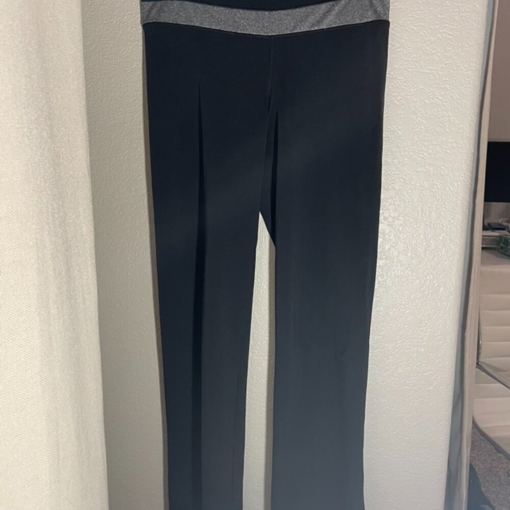 Sporty and comfortable Medium sized New Balance Yoga Pants